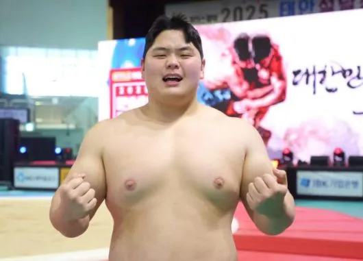 김민재선수닮은남자친구주세요