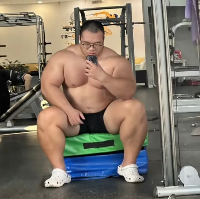 💪🐼
