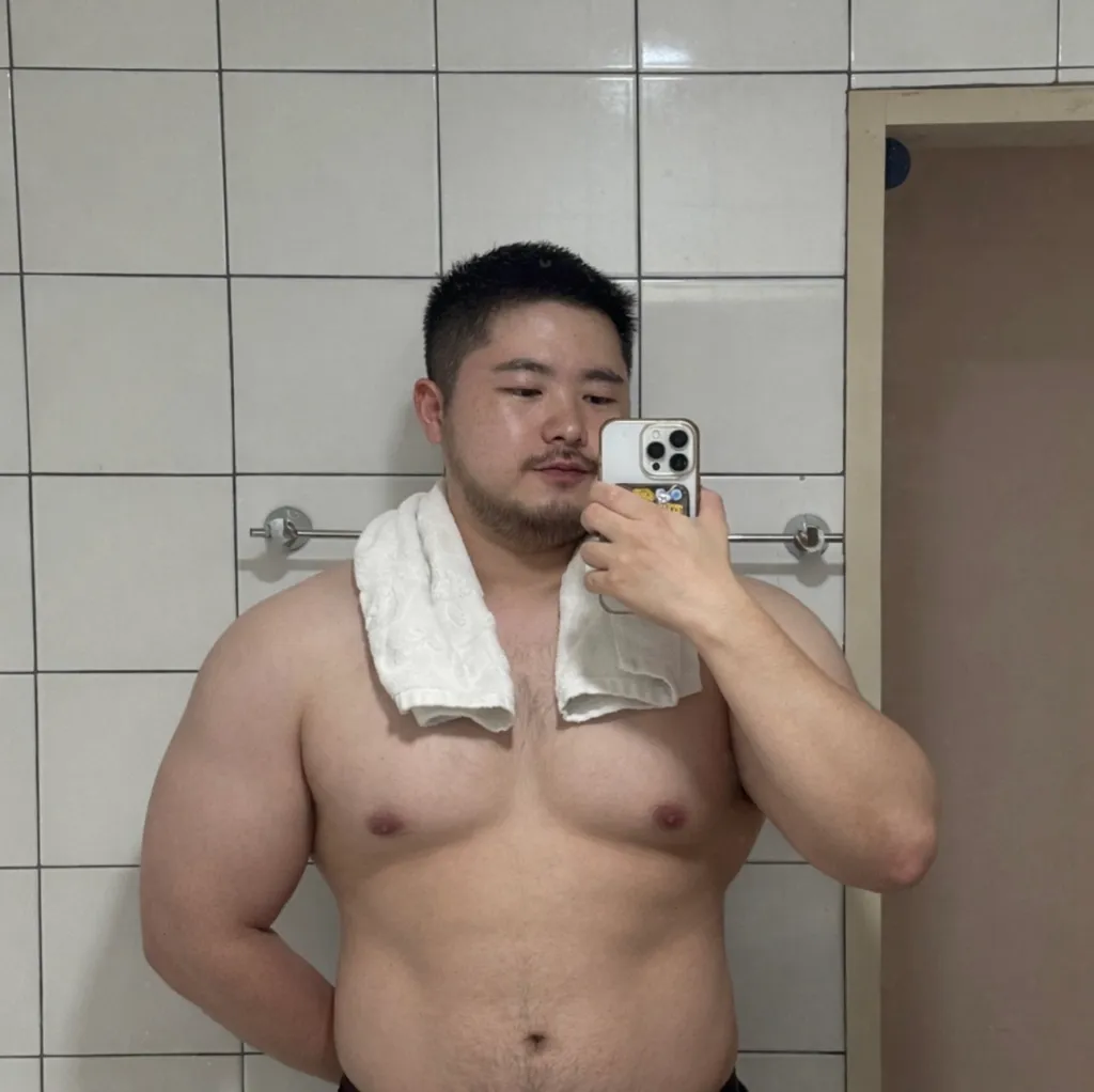 이 분 누군지 아는 사람